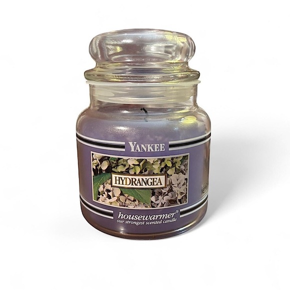 Yankee Candle Other - Yankee Candle Hydrangea 14.5 oz Housewarmer Jar Retired Scent Lightly Used